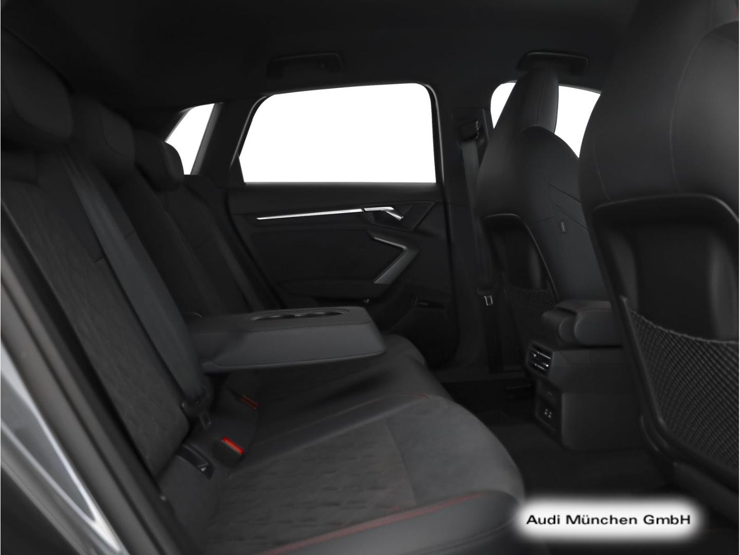 Bild über Audi S3 Sportback TFSI quattro S tronic - für weitere Informationen kontaktieren Sie den Audi Partner