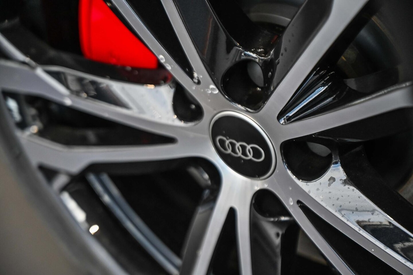 Image about Audi A5 Avant TFSI e e-hybrid quattro 270 kW S tronic