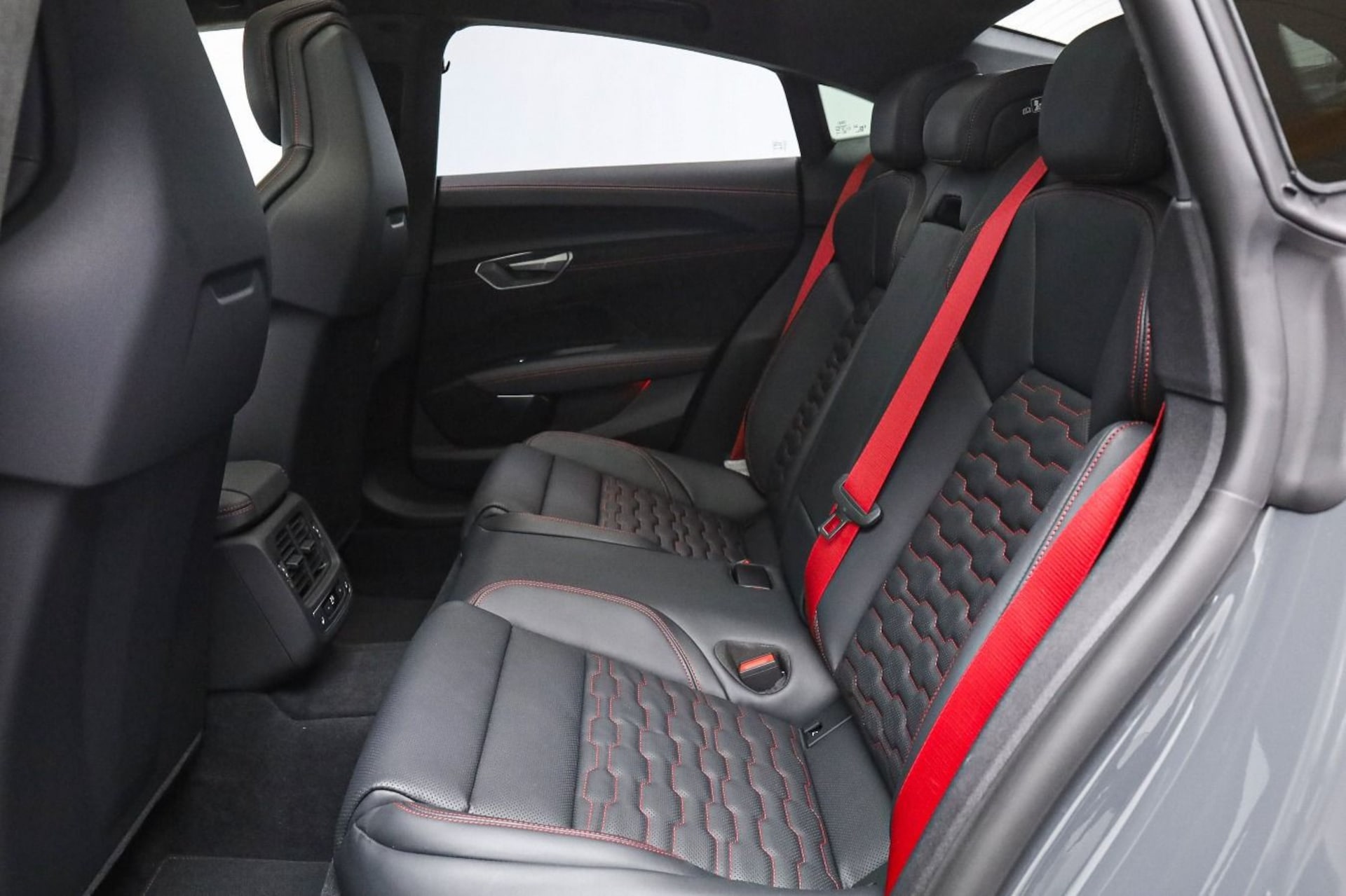 Audi RS e-tron GT performance