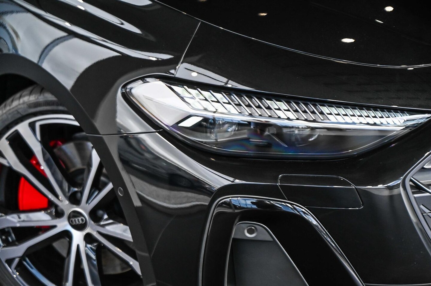 Image about Audi A5 Avant TFSI e e-hybrid quattro 270 kW S tronic