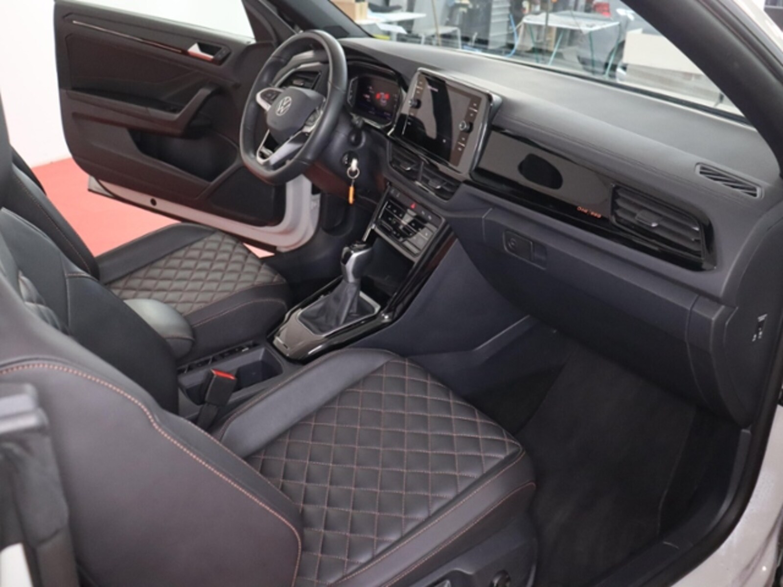 Volkswagen T-Roc Cabriolet – Bild 8