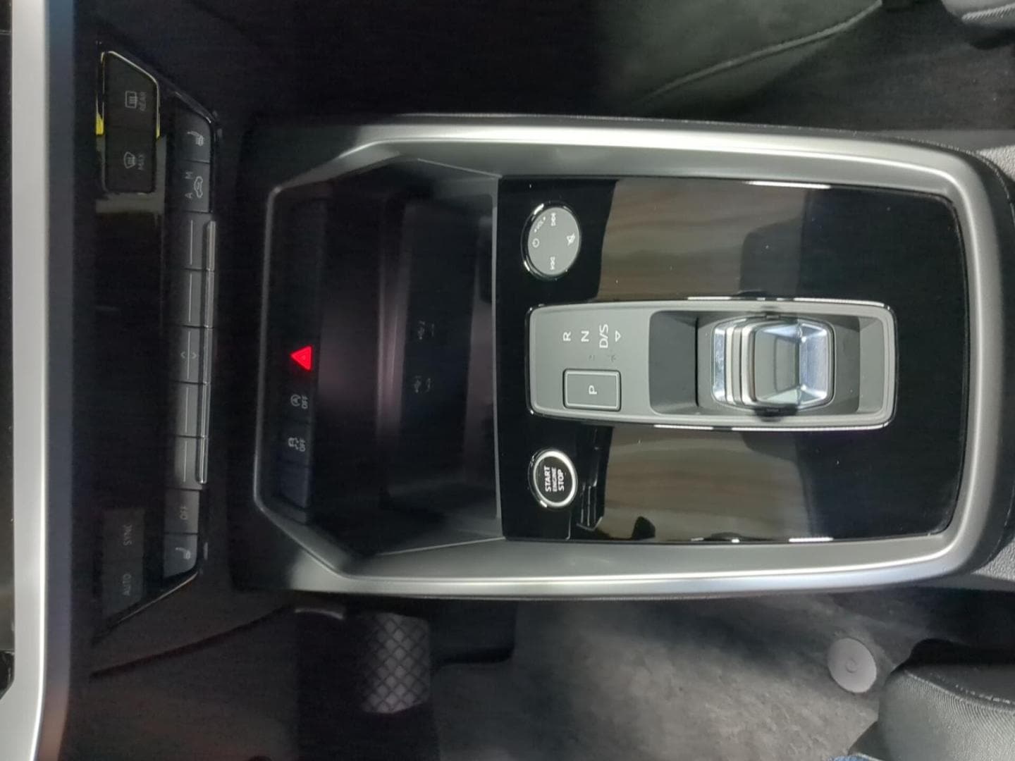 Bild über Audi A3 Limousine advanced 30 TFSI S tronic - für weitere Informationen kontaktieren Sie den Audi Partner