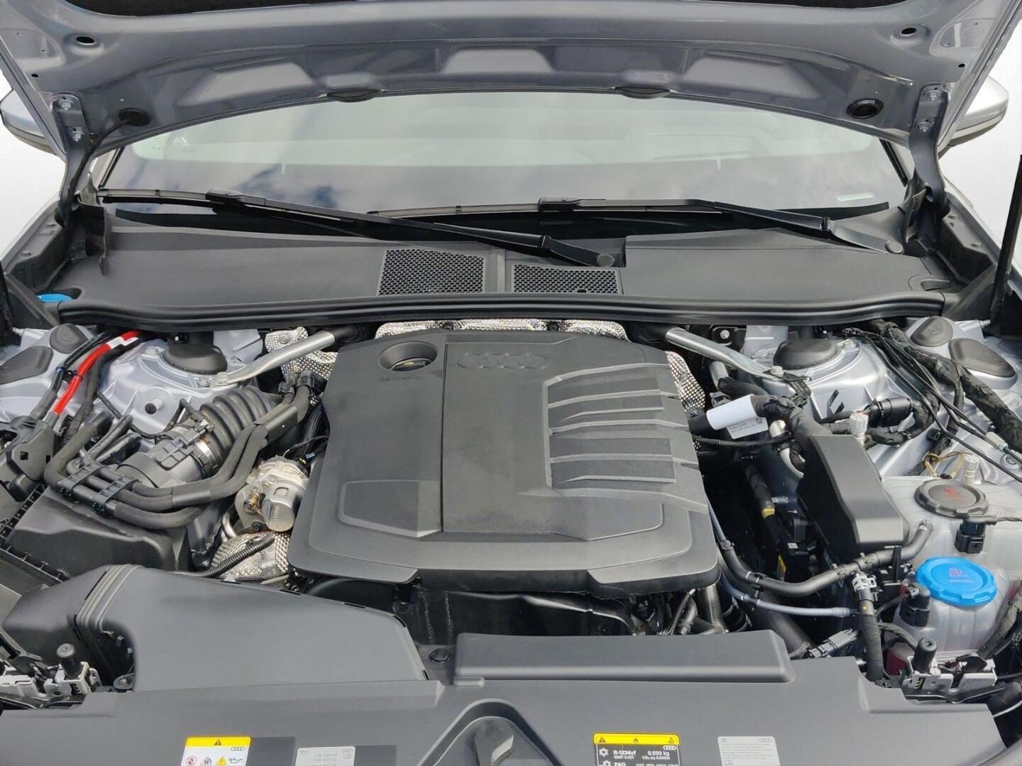 Bild über Audi A6 Avant TDI quattro 150 kW S tronic - für weitere Informationen kontaktieren Sie den Audi Partner