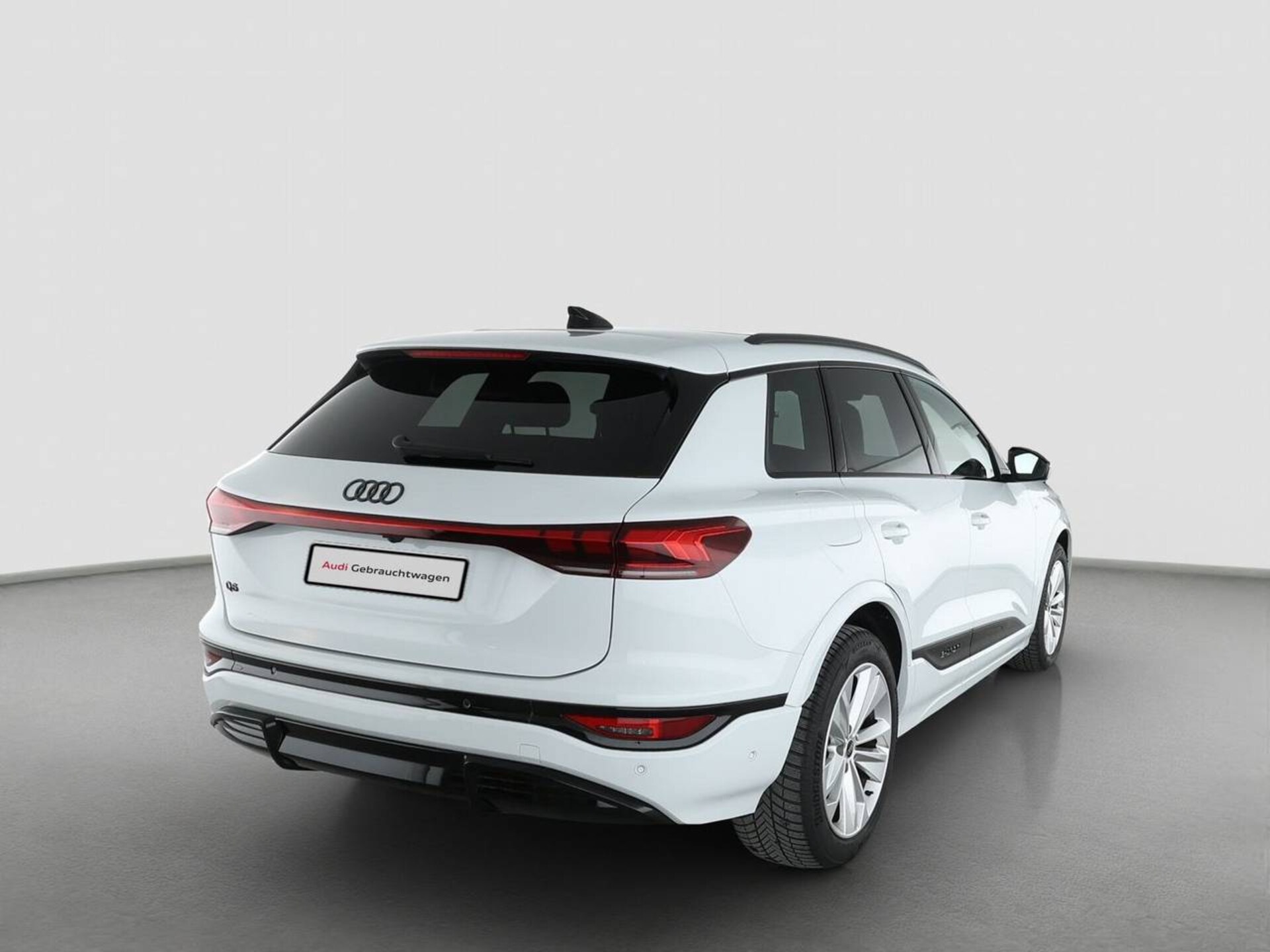 Audi Q6 SUV e-tron