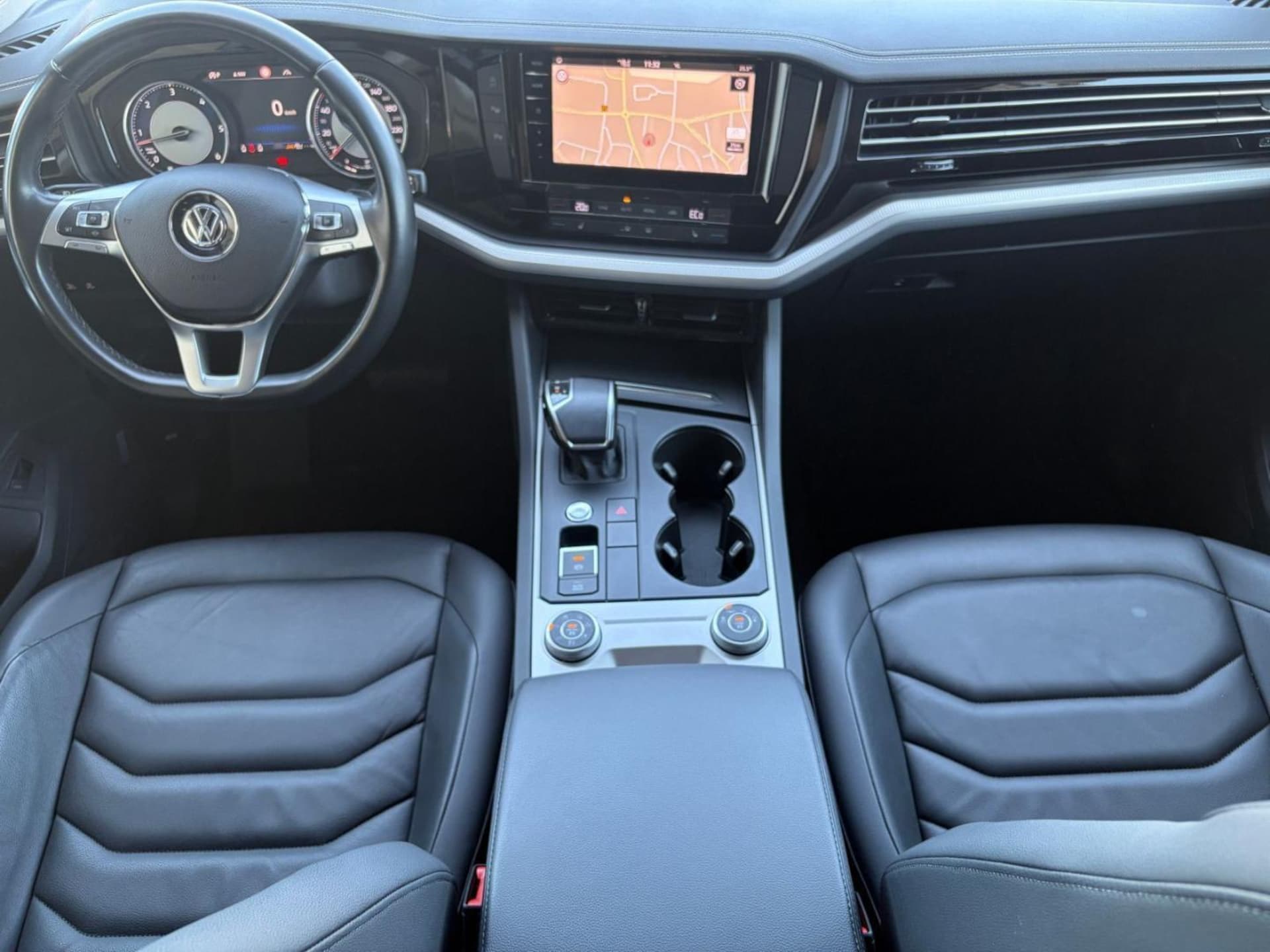 Volkswagen Touareg Basis-Modell