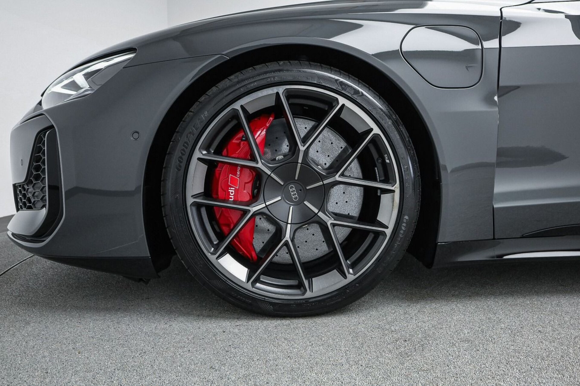 Audi RS e-tron GT performance
