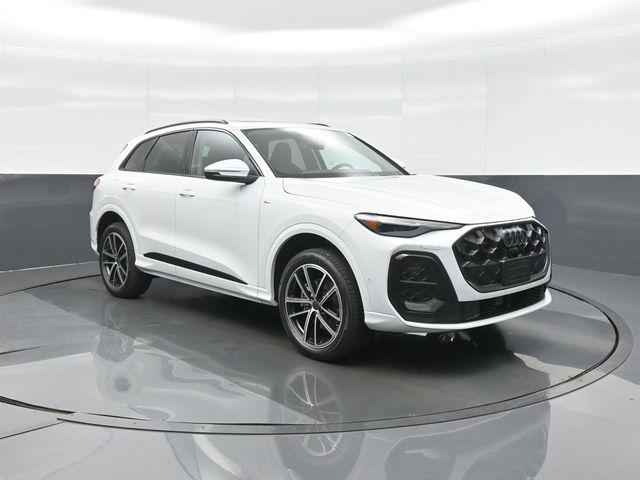 2026 Audi Q5 Premium Plus quattro's photo