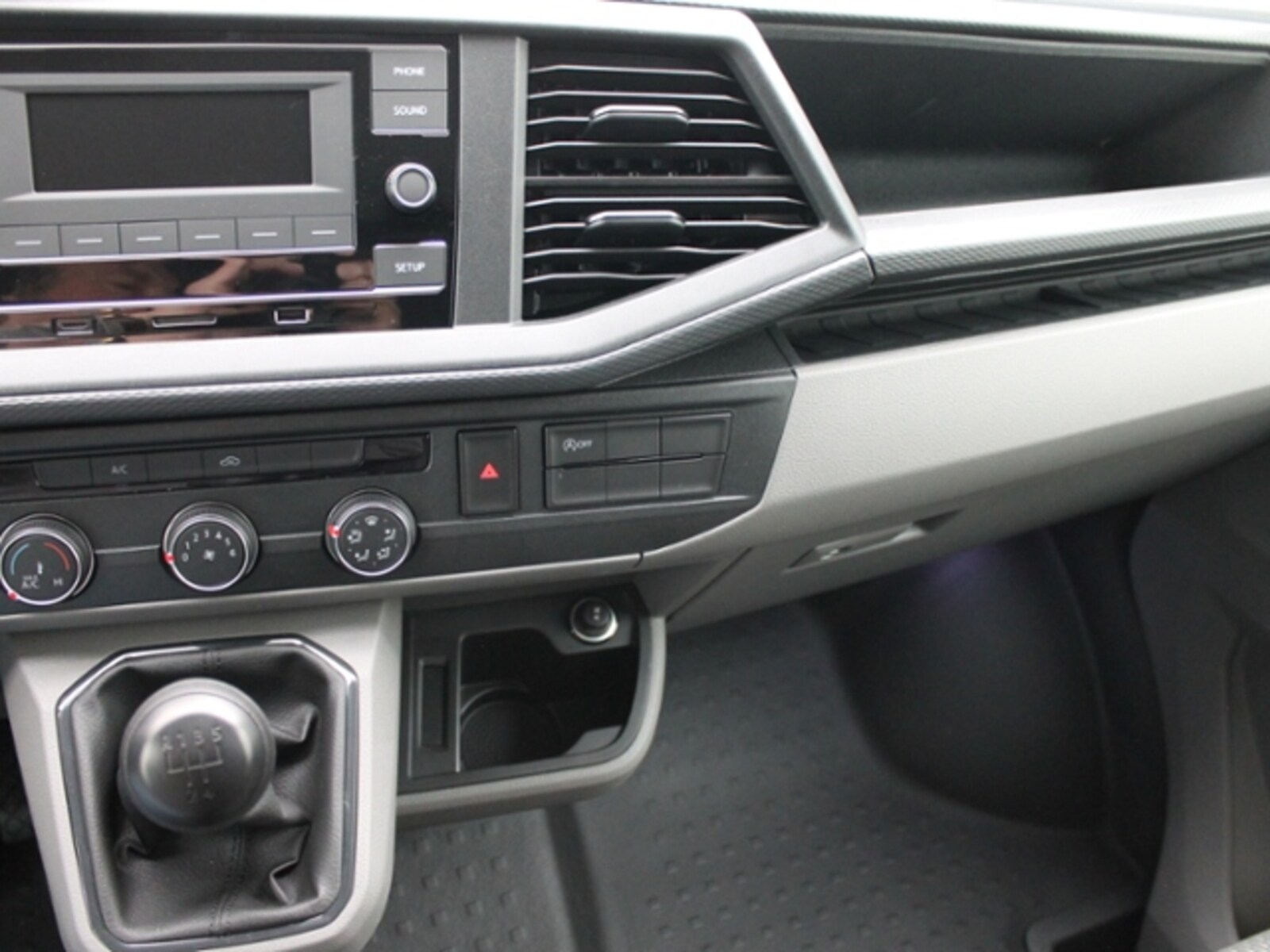 Volkswagen T6.1 Transporter Kasten kurzer Radstand – Bild 16