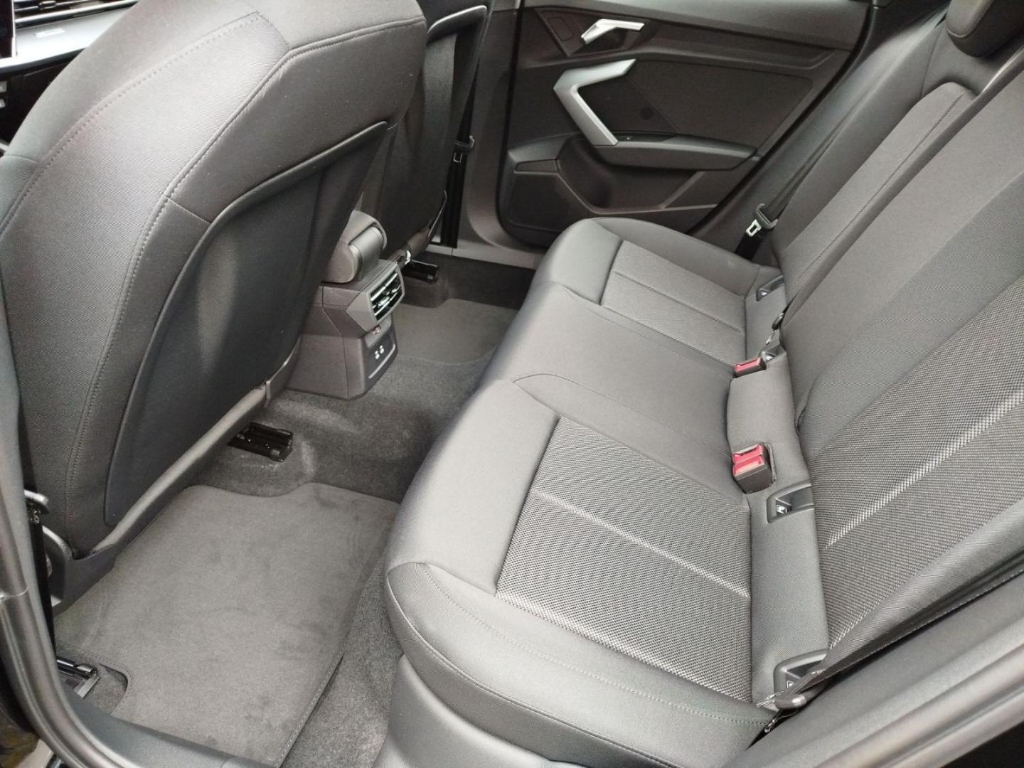 Bild über Audi A3 Sportback TDI S tronic - für weitere Informationen kontaktieren Sie den Audi Partner