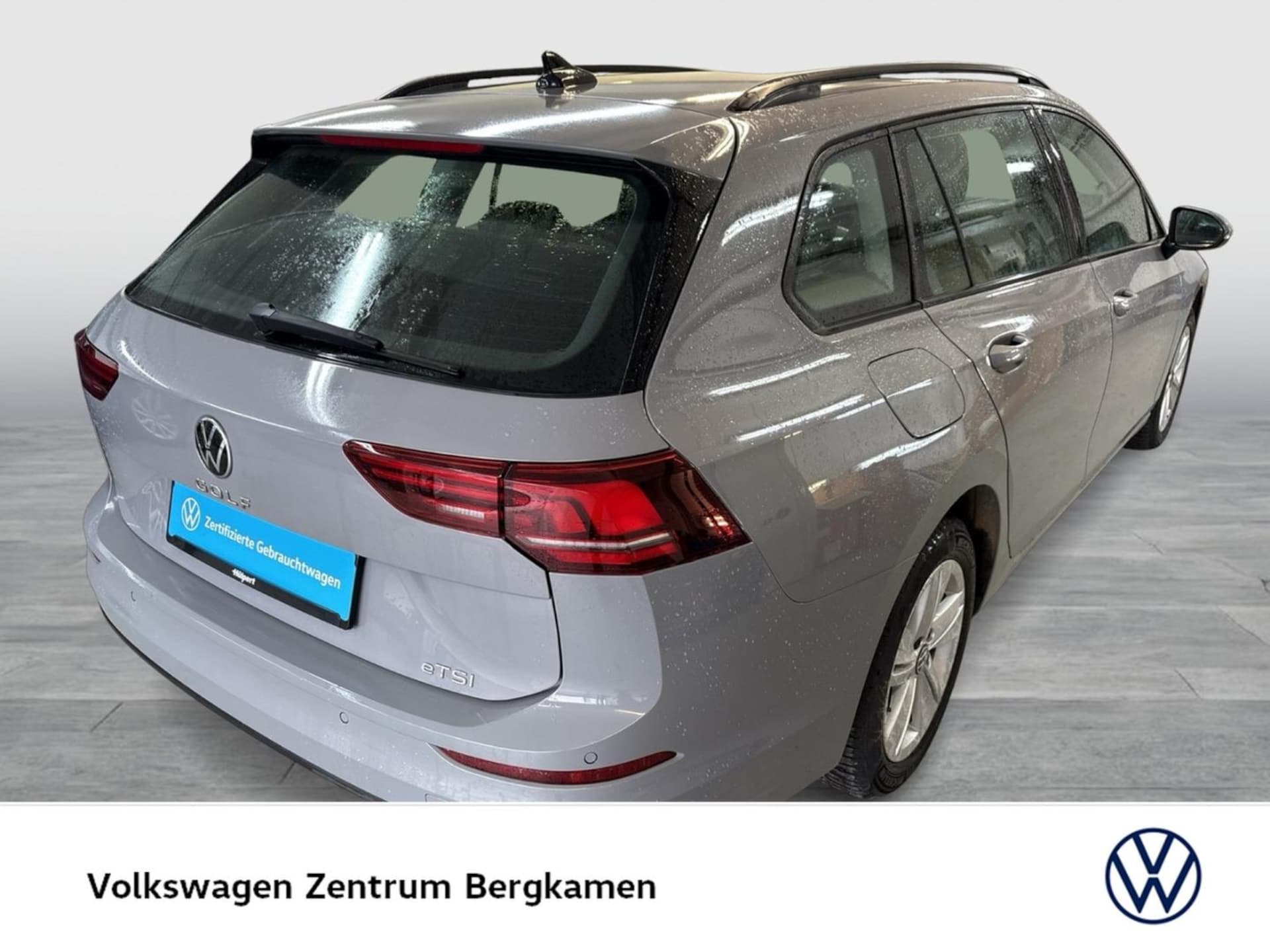 Volkswagen Golf Variant Life
