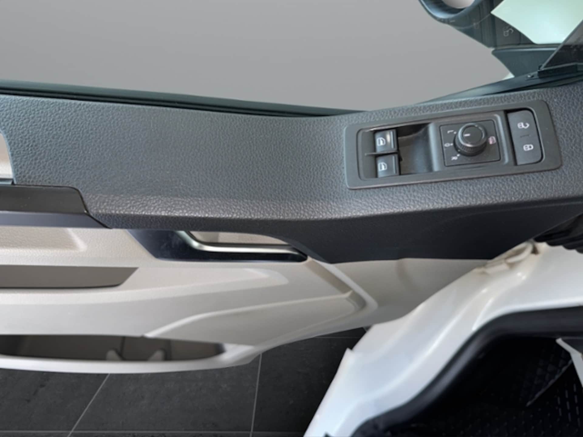 Volkswagen T6 Caravelle langer Radstand Comfortline