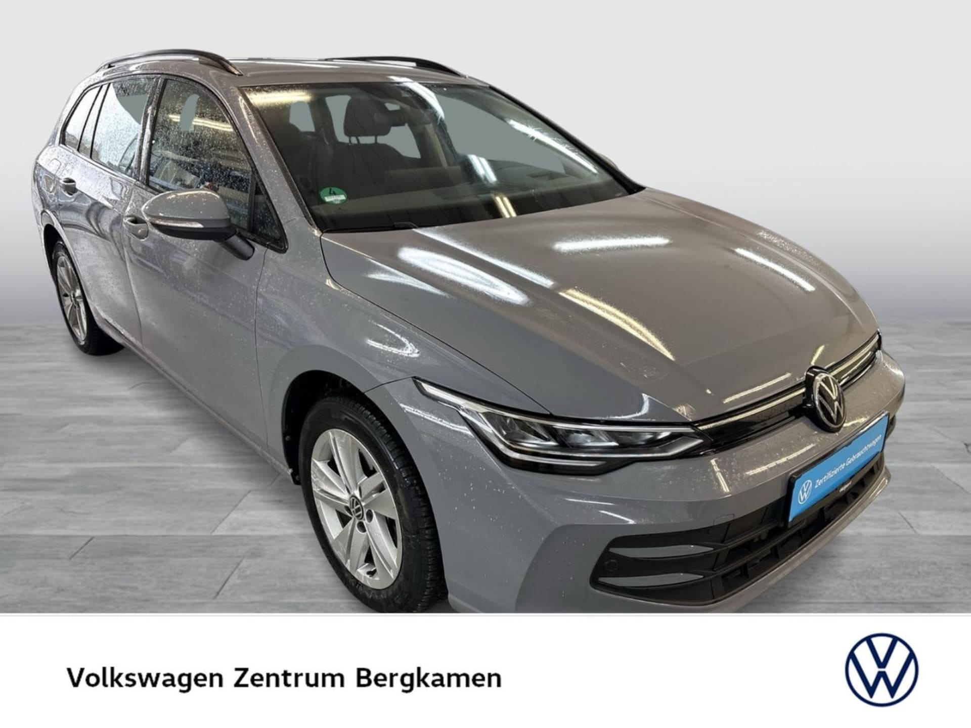 Volkswagen Golf Variant Life