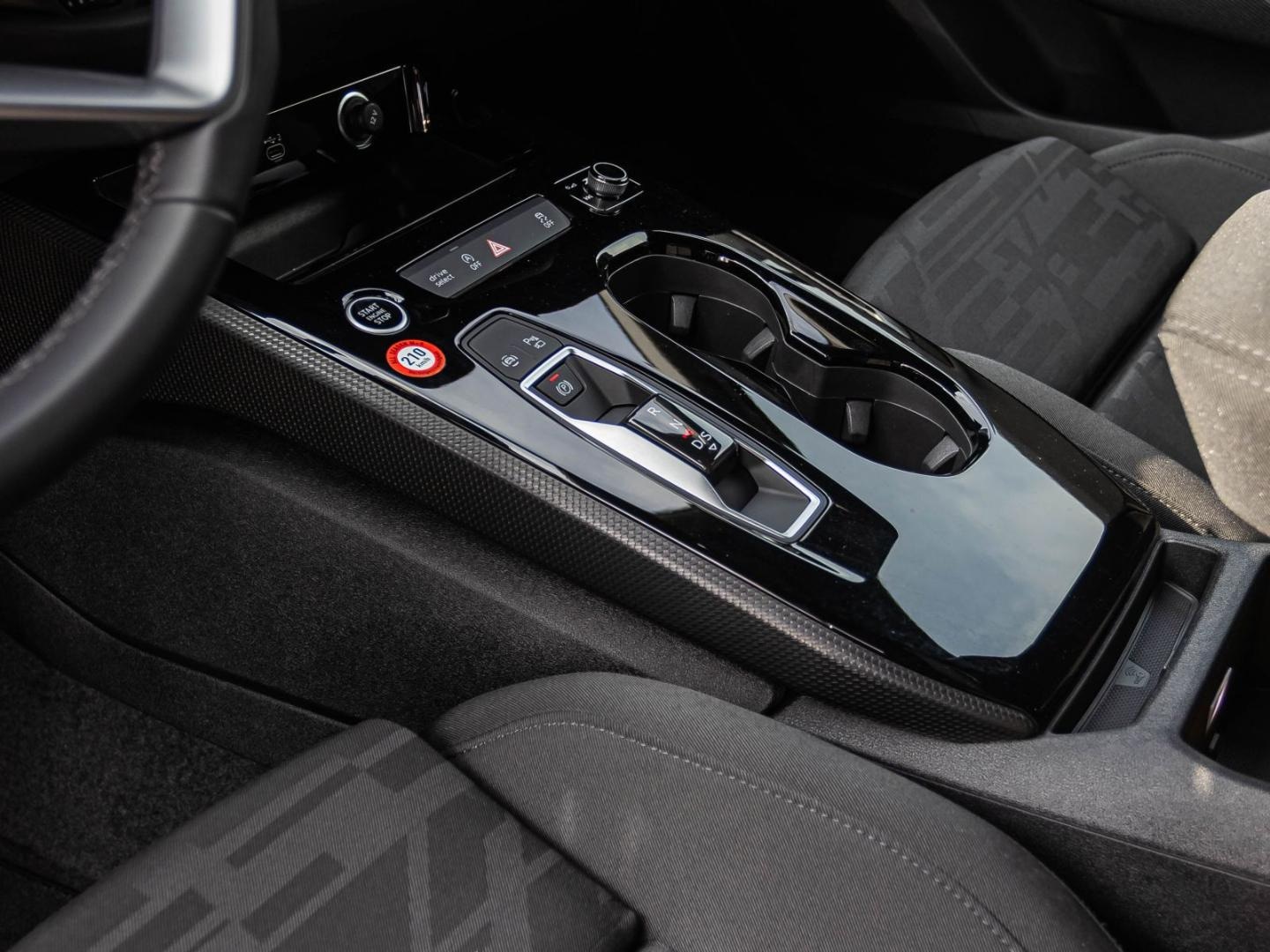 Bild über Audi A5 Avant TFSI 110 kW S tronic - für weitere Informationen kontaktieren Sie den Audi Partner