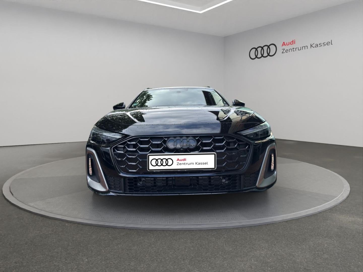 Bild über Audi A5 Avant e-hybrid e-hybrid quattro 270 kW S tronic - für weitere Informationen kontaktieren Sie den Audi Partner