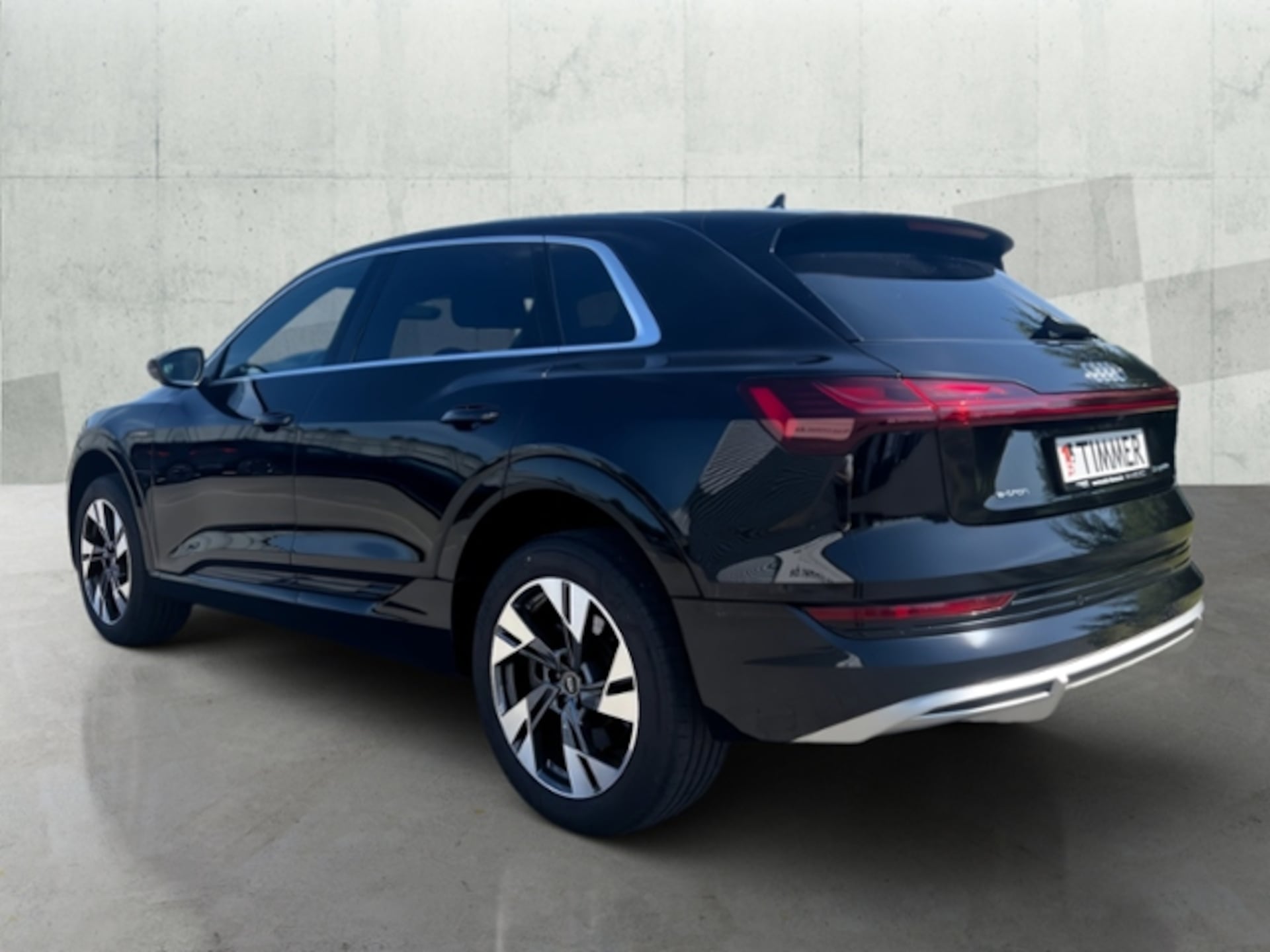 Audi e-tron S line