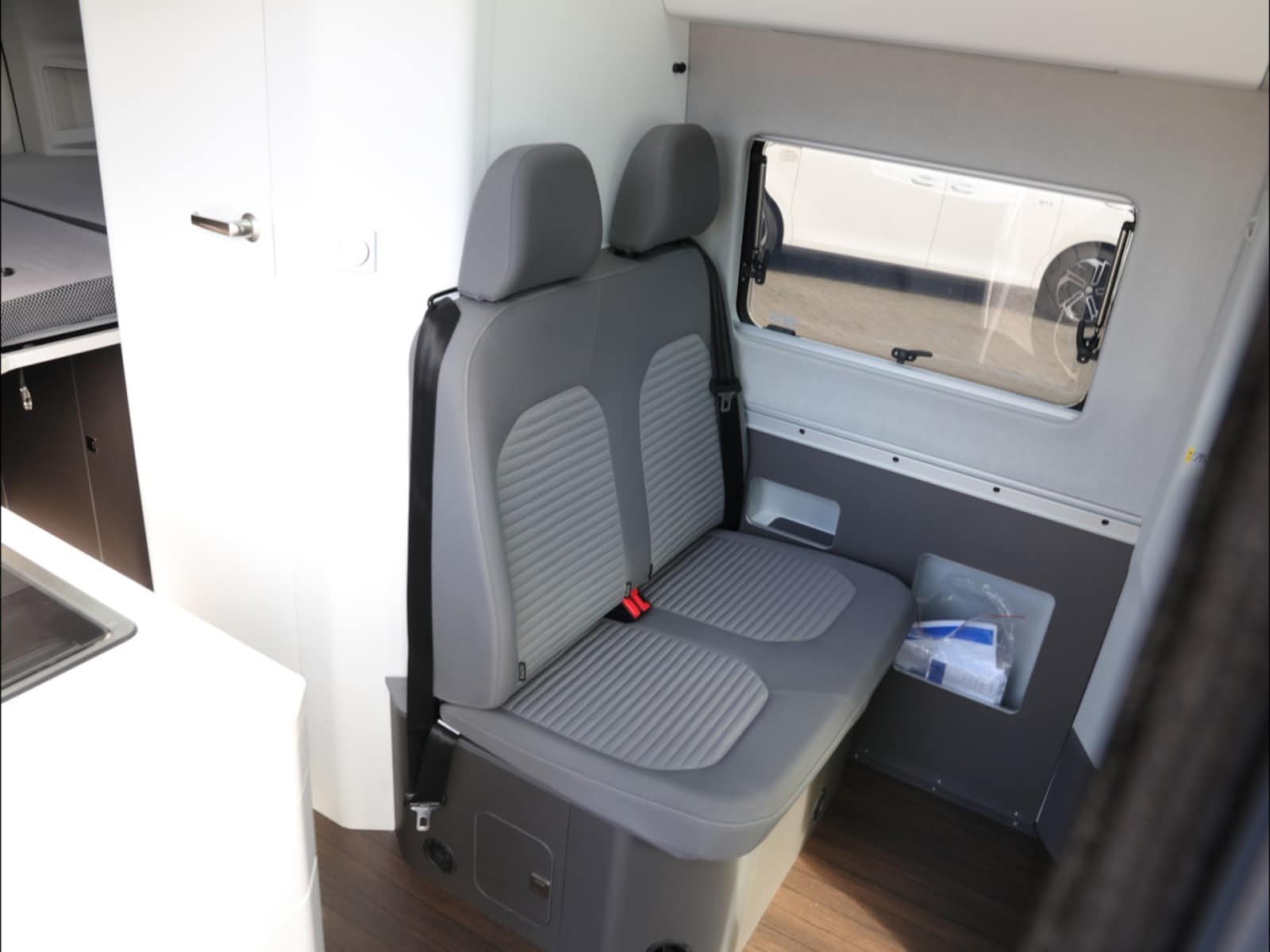 Volkswagen Grand California 600 – Bild 8