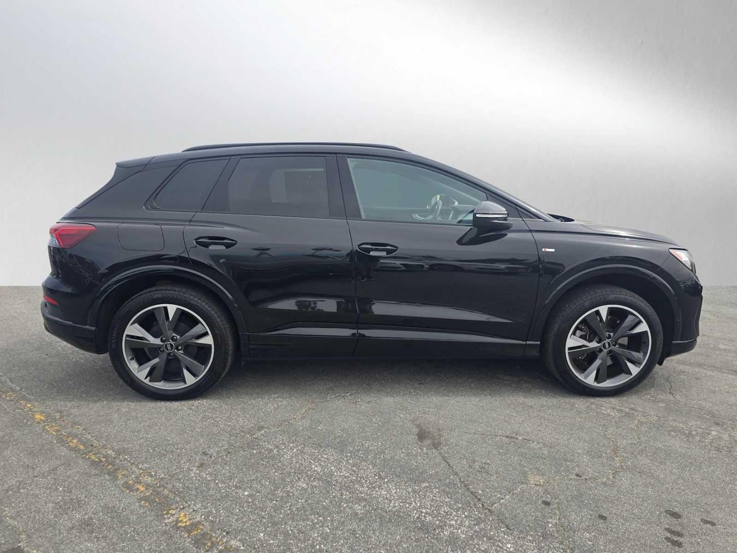 Used 2024 Audi Q4 e-tron Premium Plus with VIN WA1L2BFZ7RP007907 for sale in Palo Alto, CA