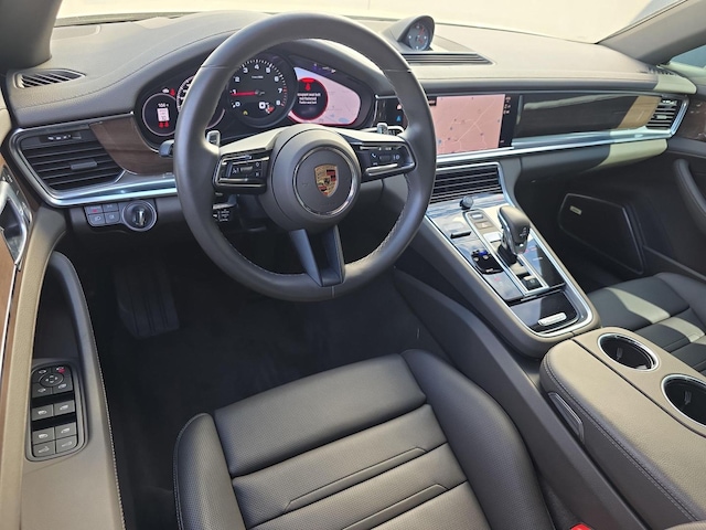 2023 Porsche Panamera