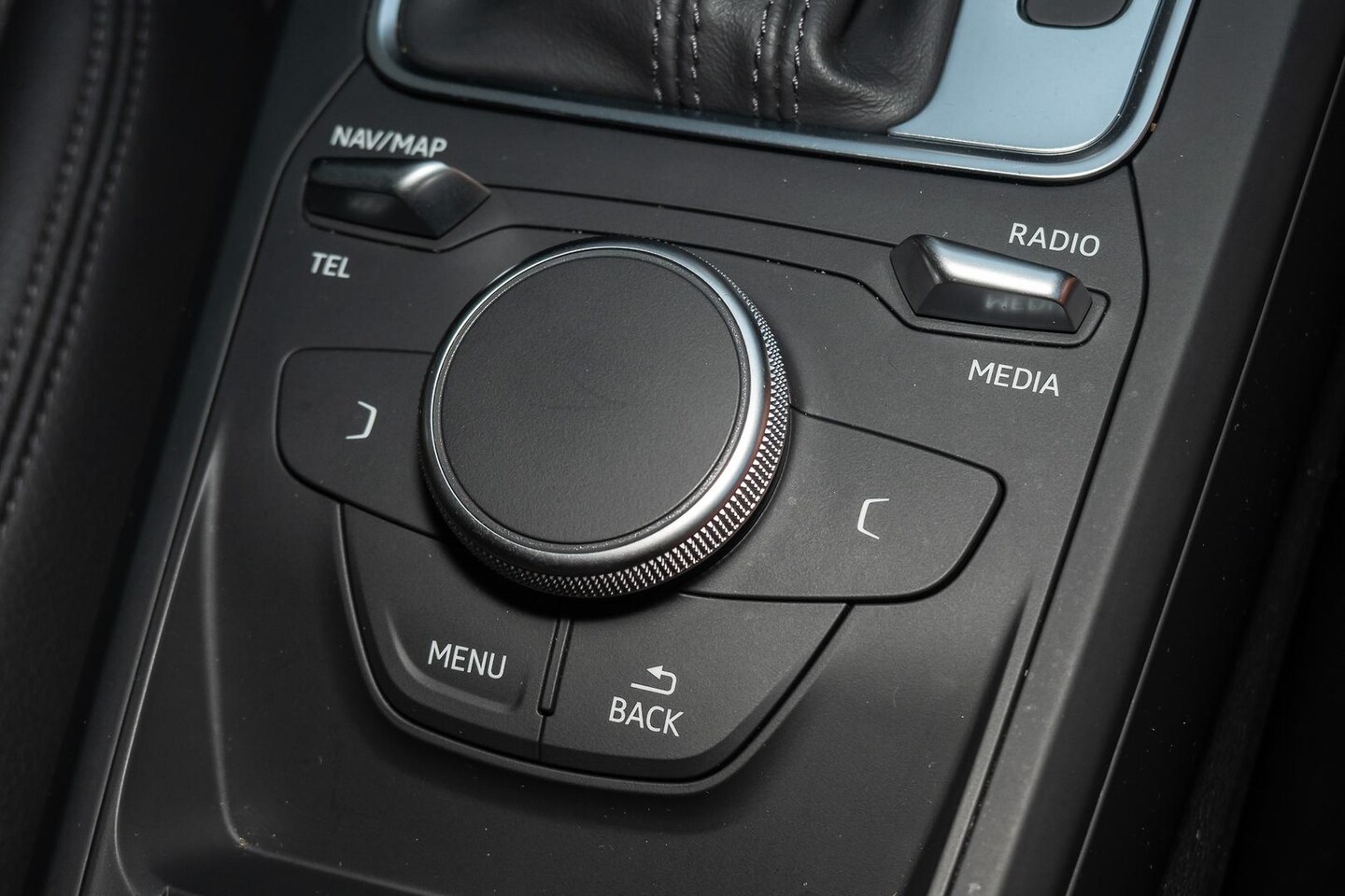 Image about Audi Q2 design 35 TFSI S tronic
