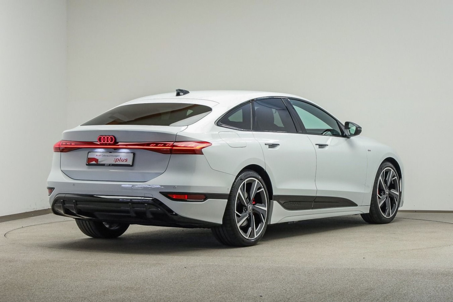 Bild über Audi A6 Sportback e-tron e-tron - für weitere Informationen kontaktieren Sie den Audi Partner