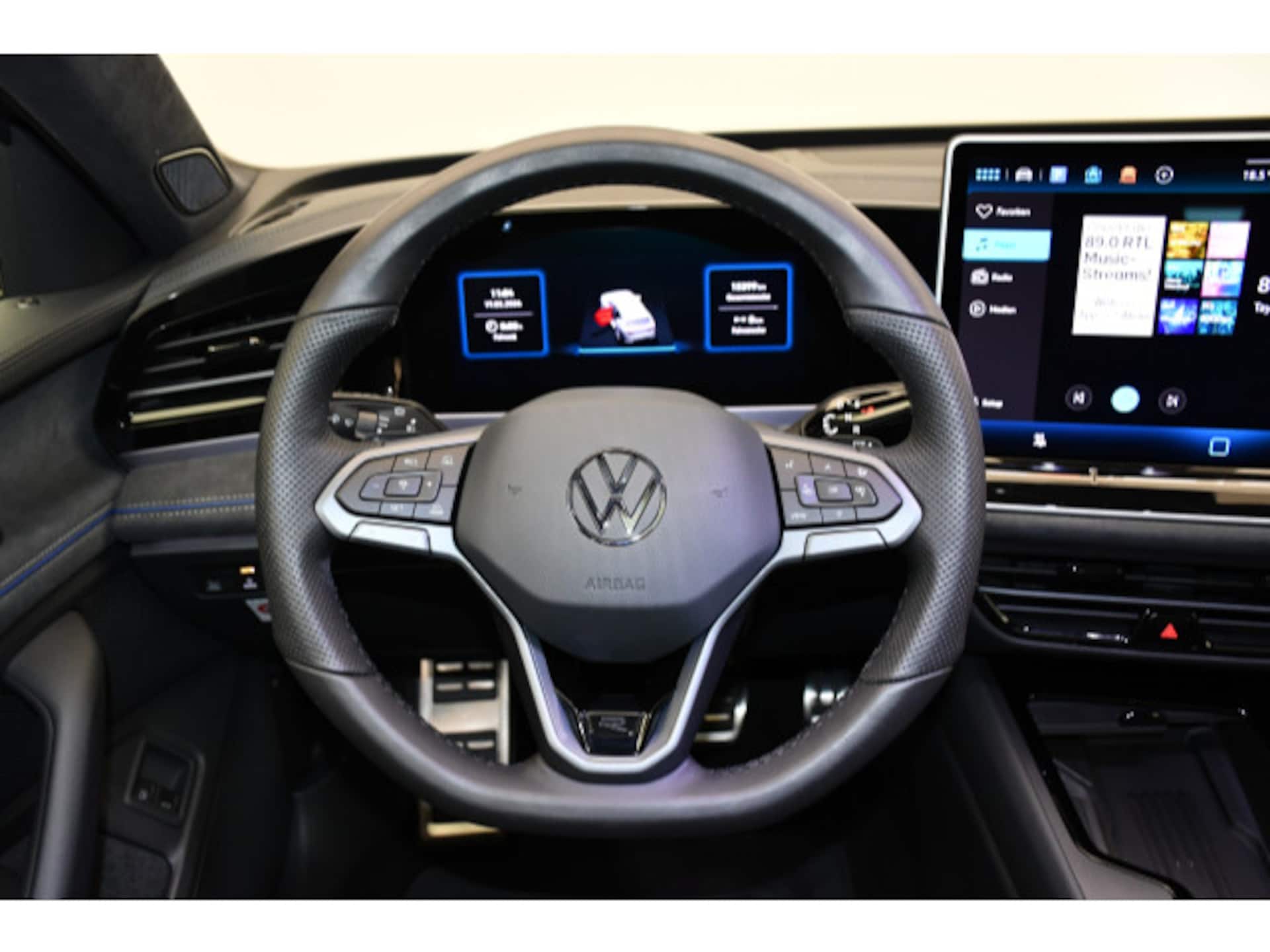 Volkswagen Passat R-Line