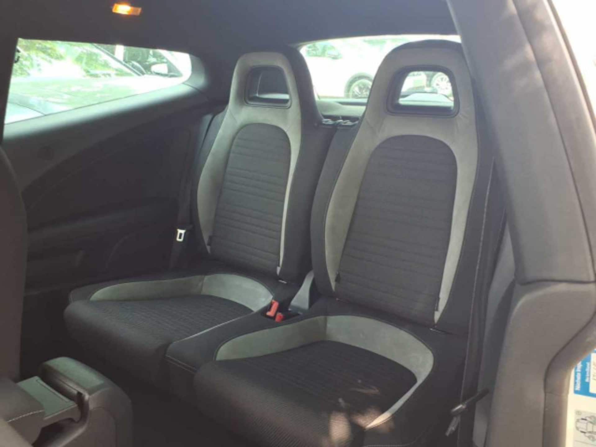 Volkswagen Scirocco R