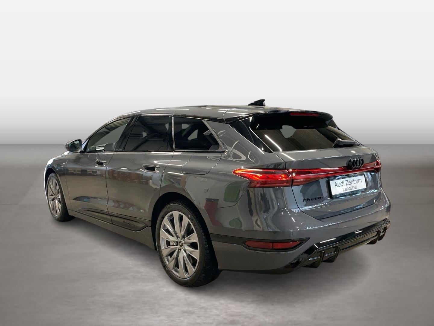 Bild über Audi A6 Avant e-tron S line business e-tron performance 270 kW - für weitere Informationen kontaktieren Sie den Audi Partner