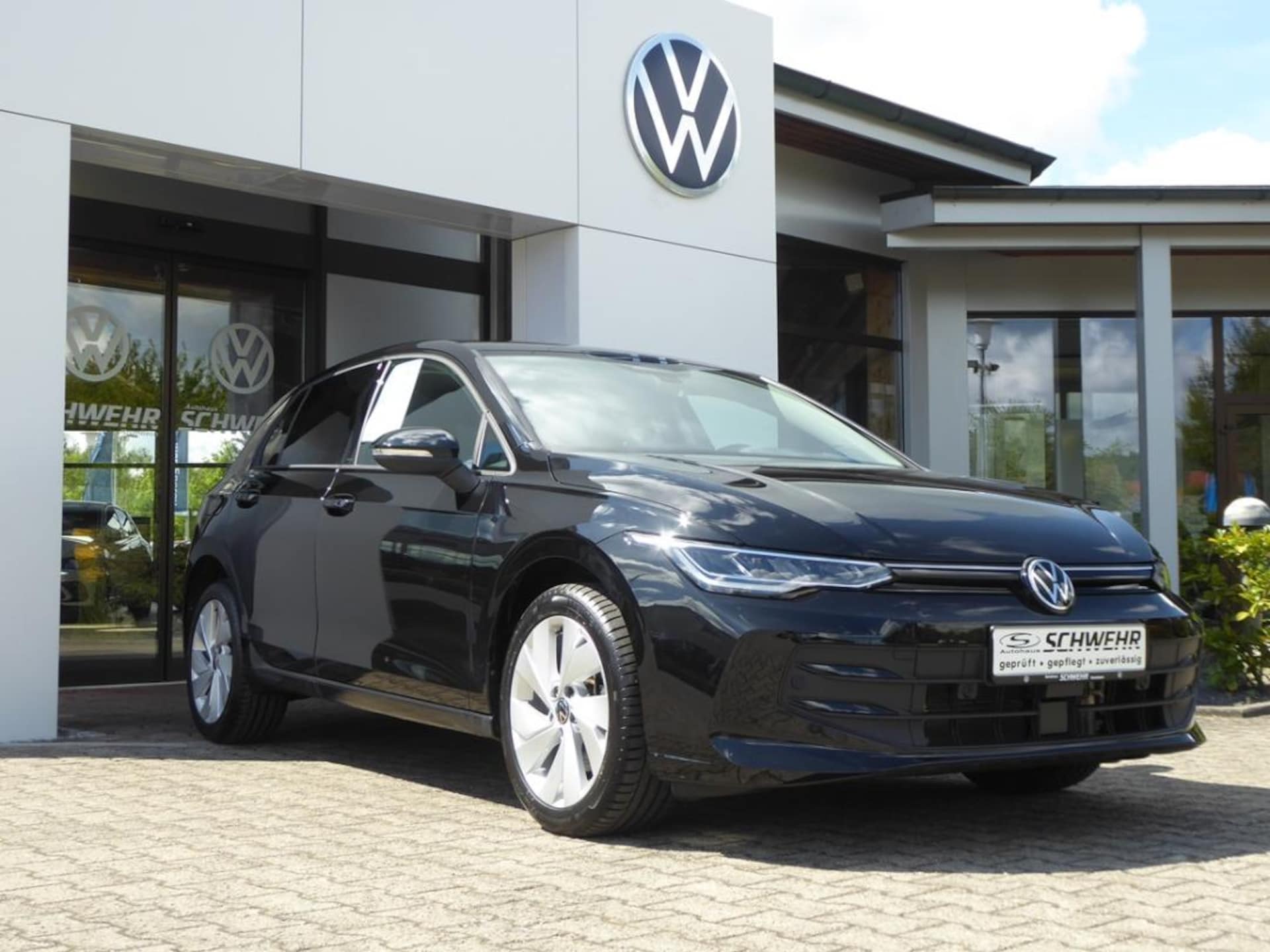 Volkswagen Golf Life