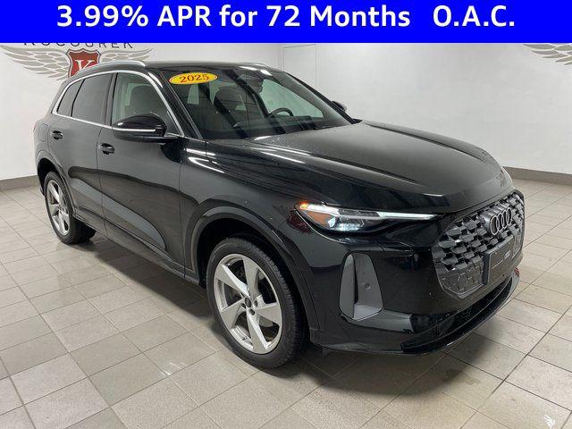 2025 Audi Q5 40 Premium Plus's photo