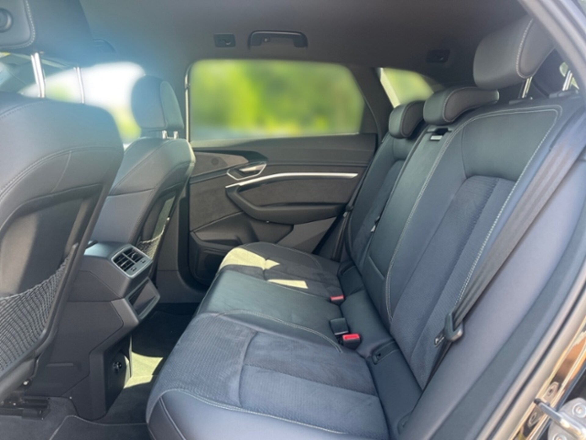 Audi e-tron S line