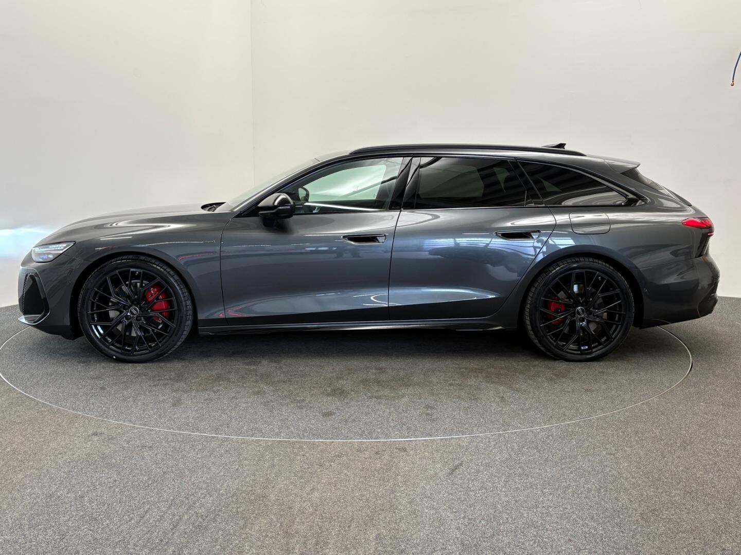Bild über Audi A6 Avant e-hybrid edition one e-hybrid quattro 270 kW S tronic - für weitere Informationen kontaktieren Sie den Audi Partner