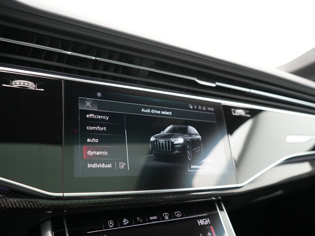 Image about Audi SQ7 TFSI quattro tiptronic