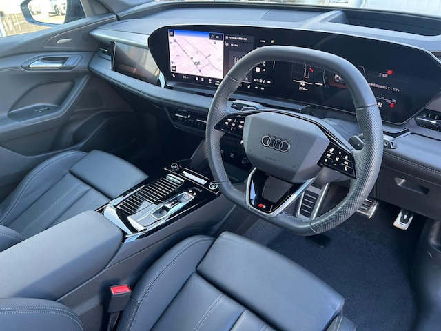Audi Q6 SUV e-tron quattro advanced for more details contact your dealer