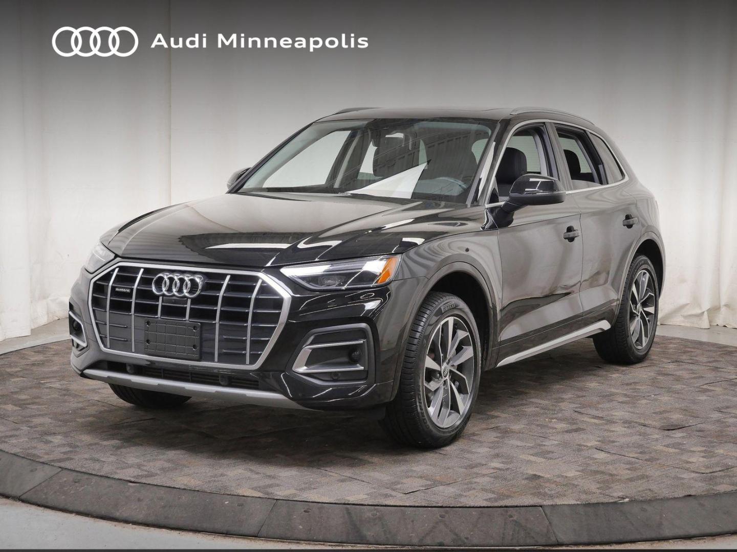 2021 Audi Q5 45 Premium Plus's photo