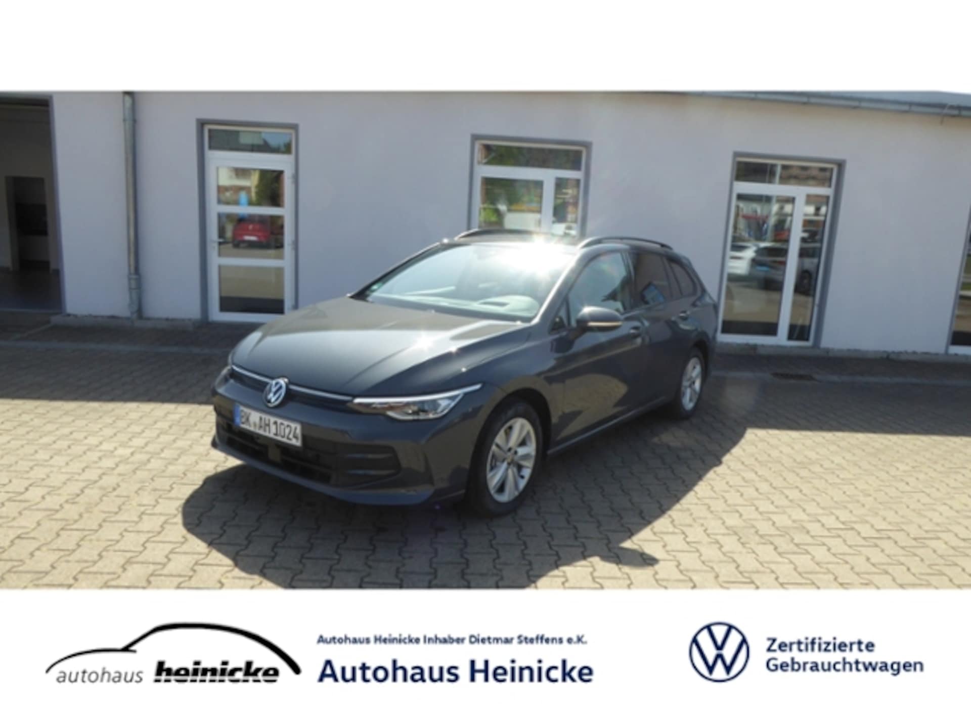 Volkswagen Golf Variant Life