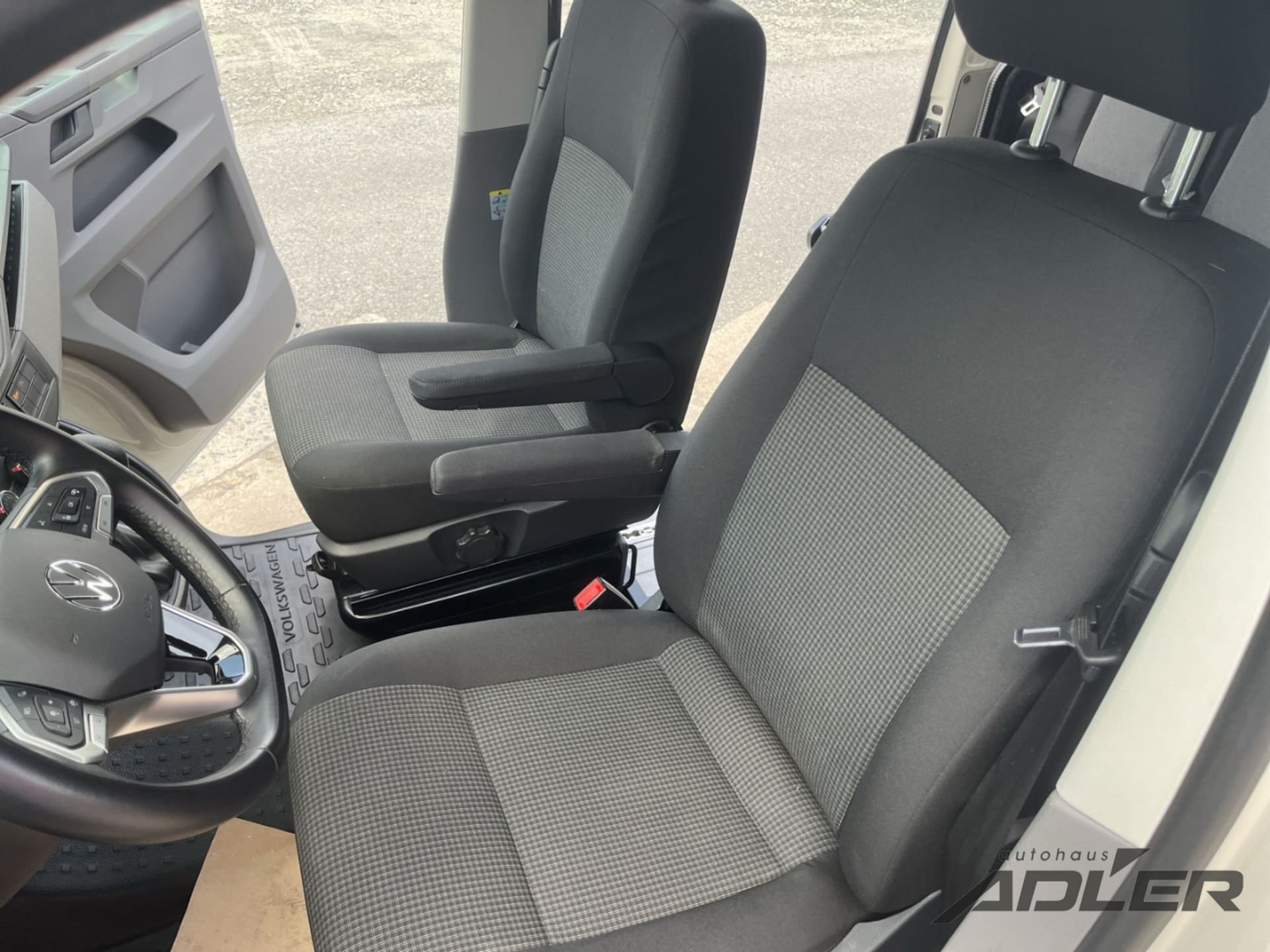 Volkswagen T6.1 Transporter Kasten kurzer Radstand