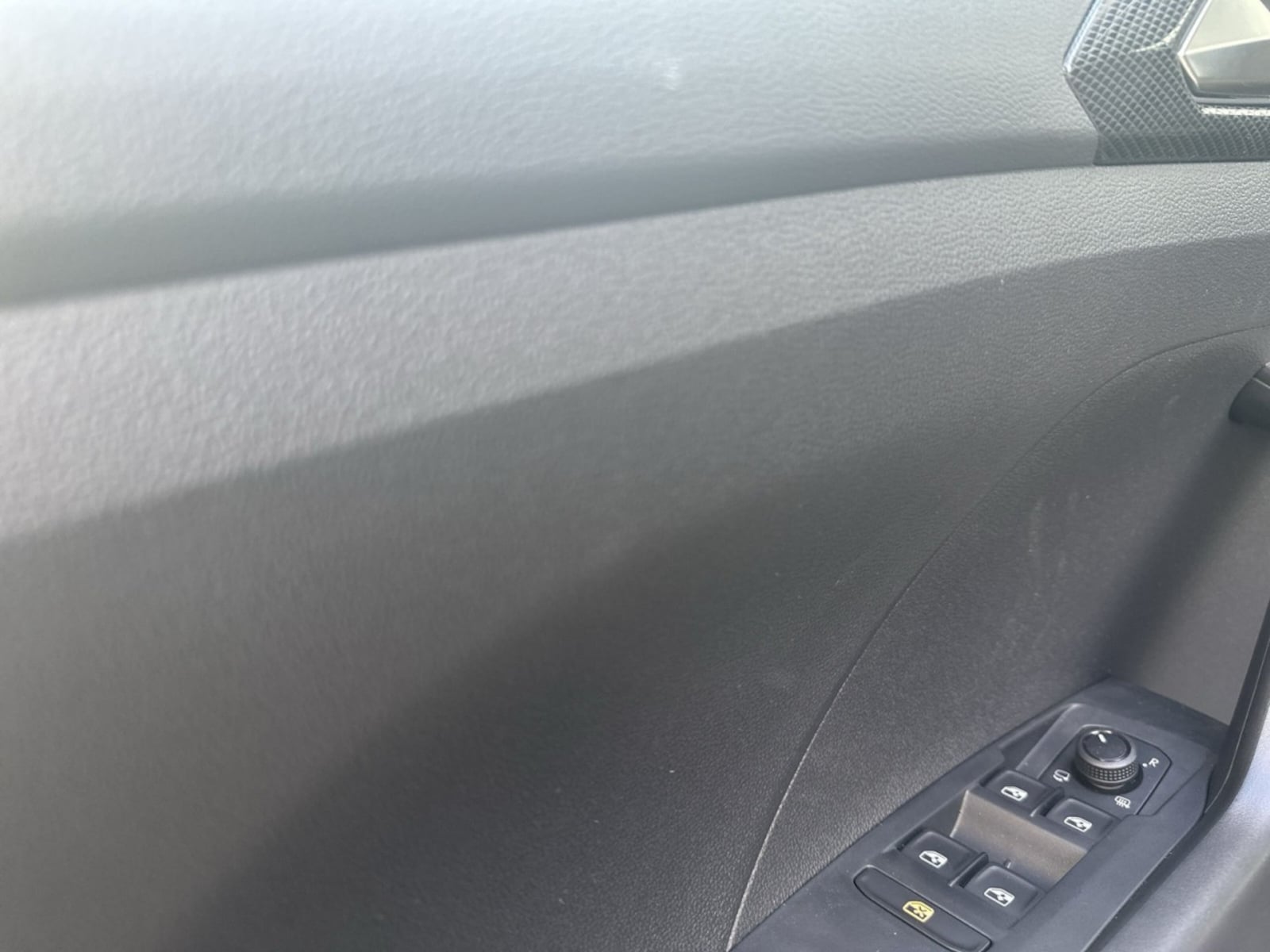 Volkswagen T-Cross – Bild 9