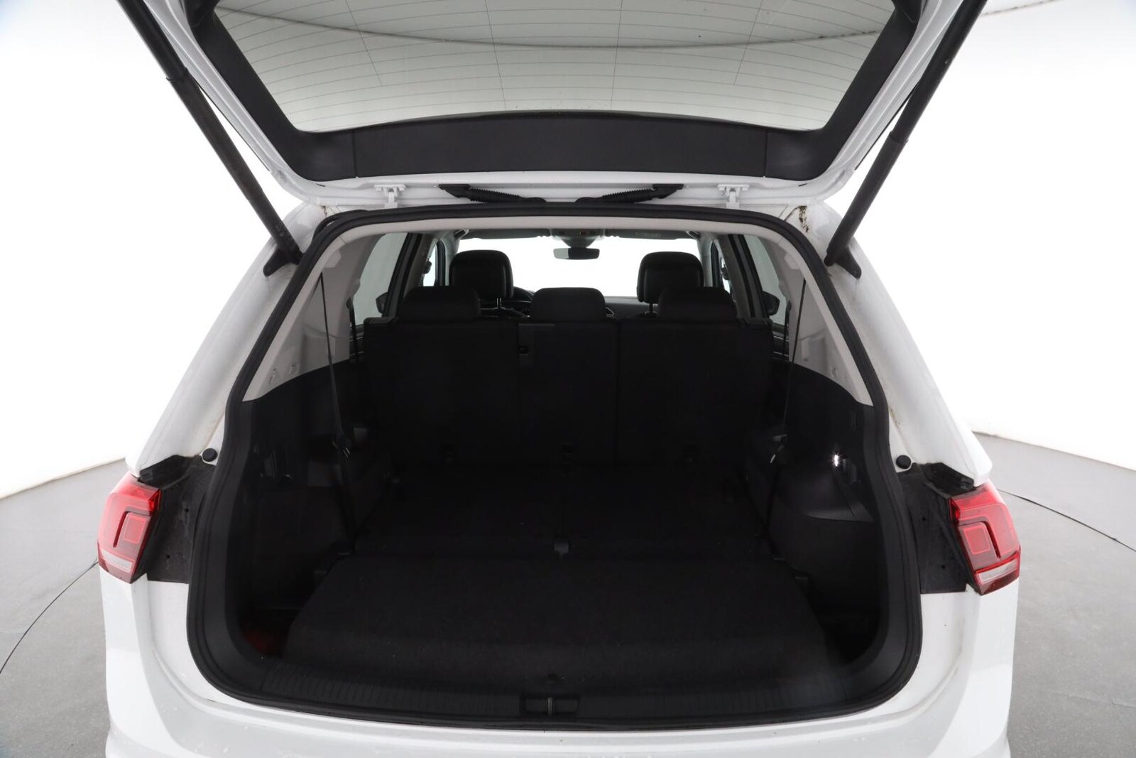 Volkswagen Tiguan Allspace – Bild 10