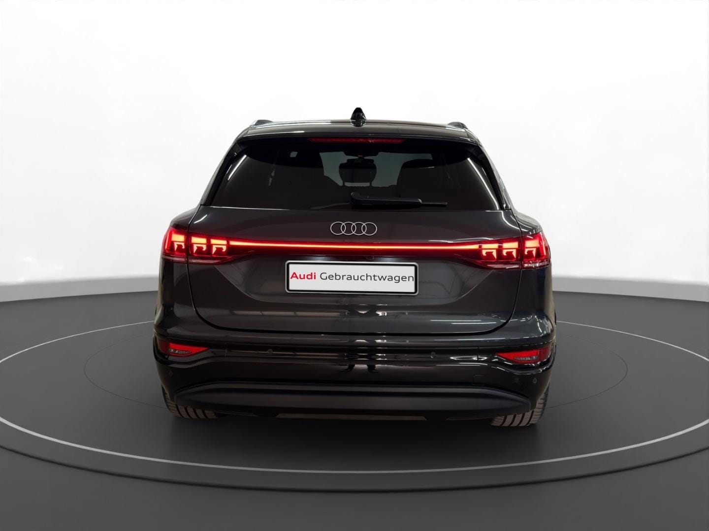 Bild über Audi Q6 SUV e-tron e-tron - für weitere Informationen kontaktieren Sie den Audi Partner