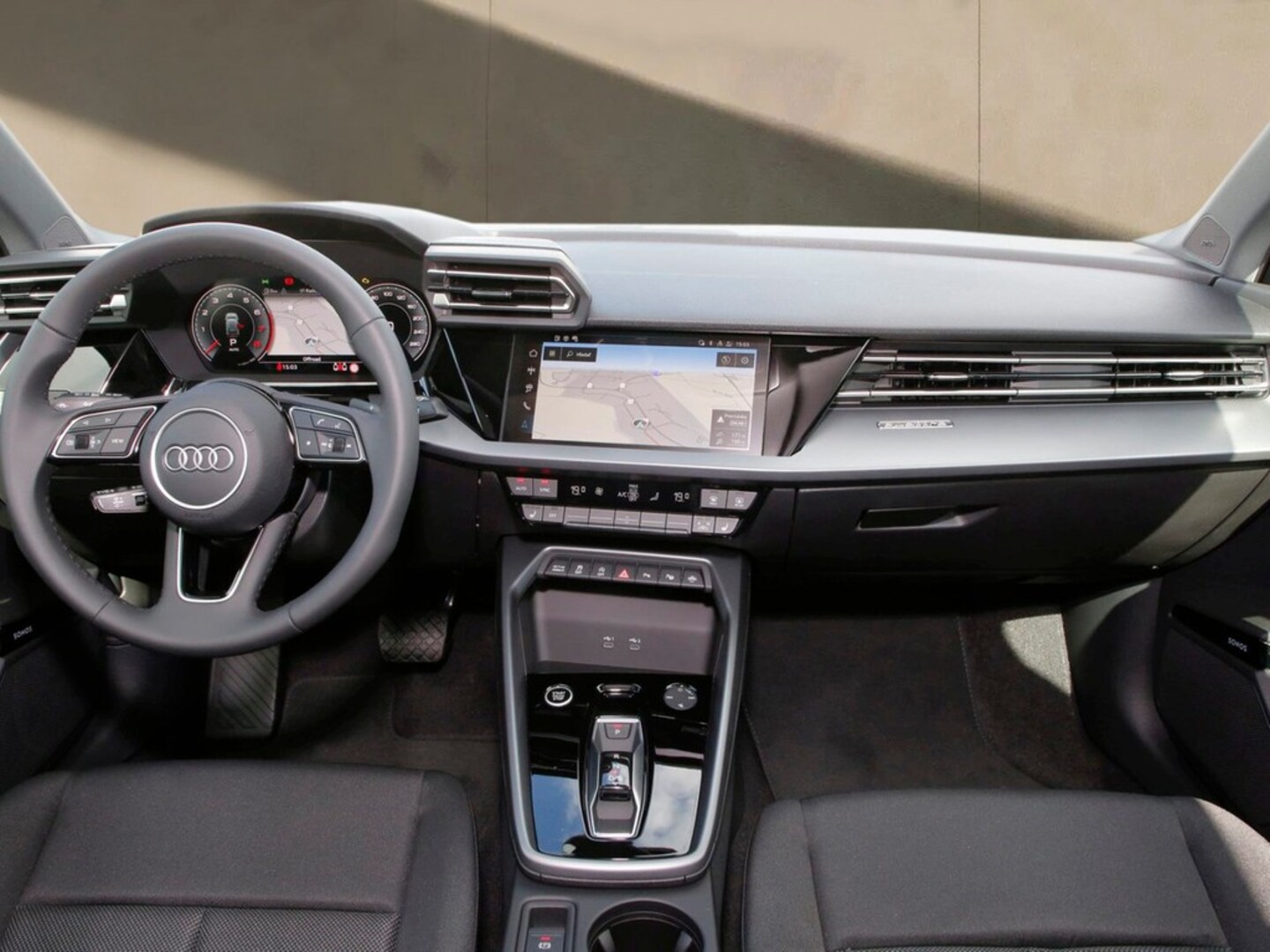 Bild über Audi A3 Sportback S line TFSI quattro 150 kW S tronic - für weitere Informationen kontaktieren Sie den Audi Partner