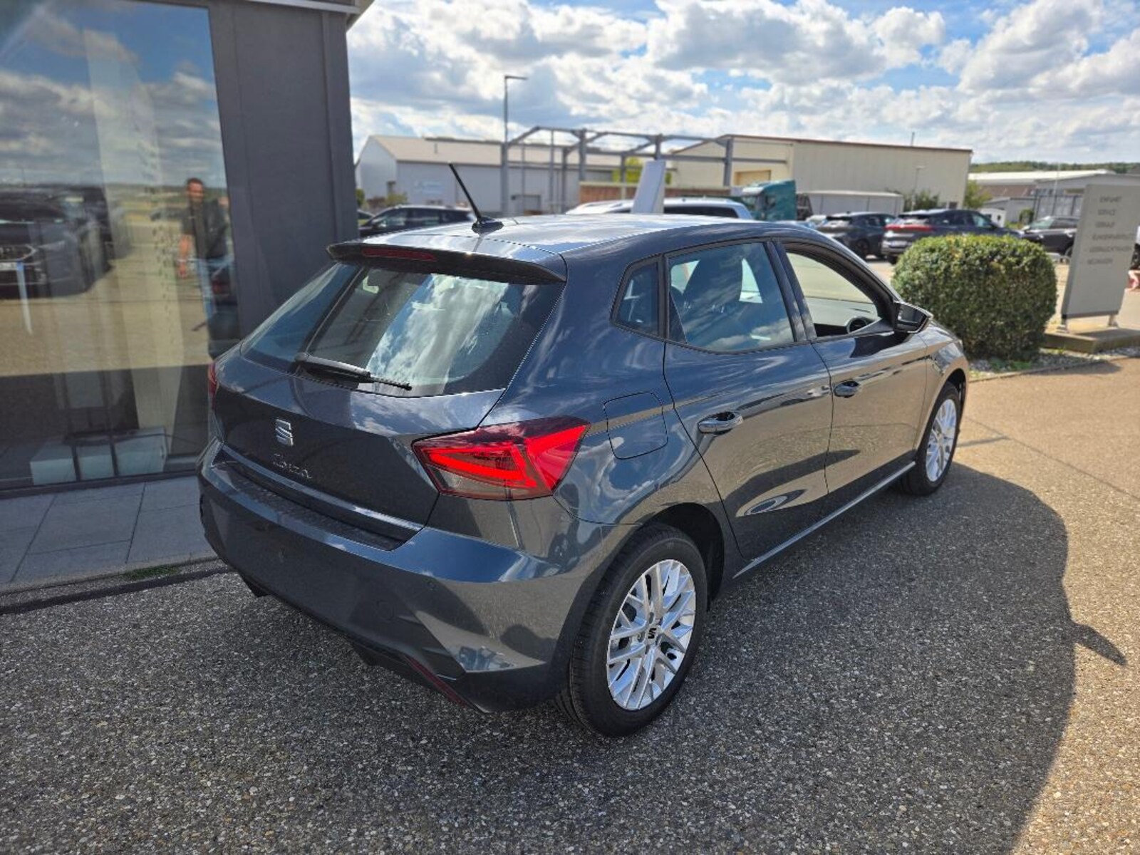 SEAT Ibiza – Bild 2