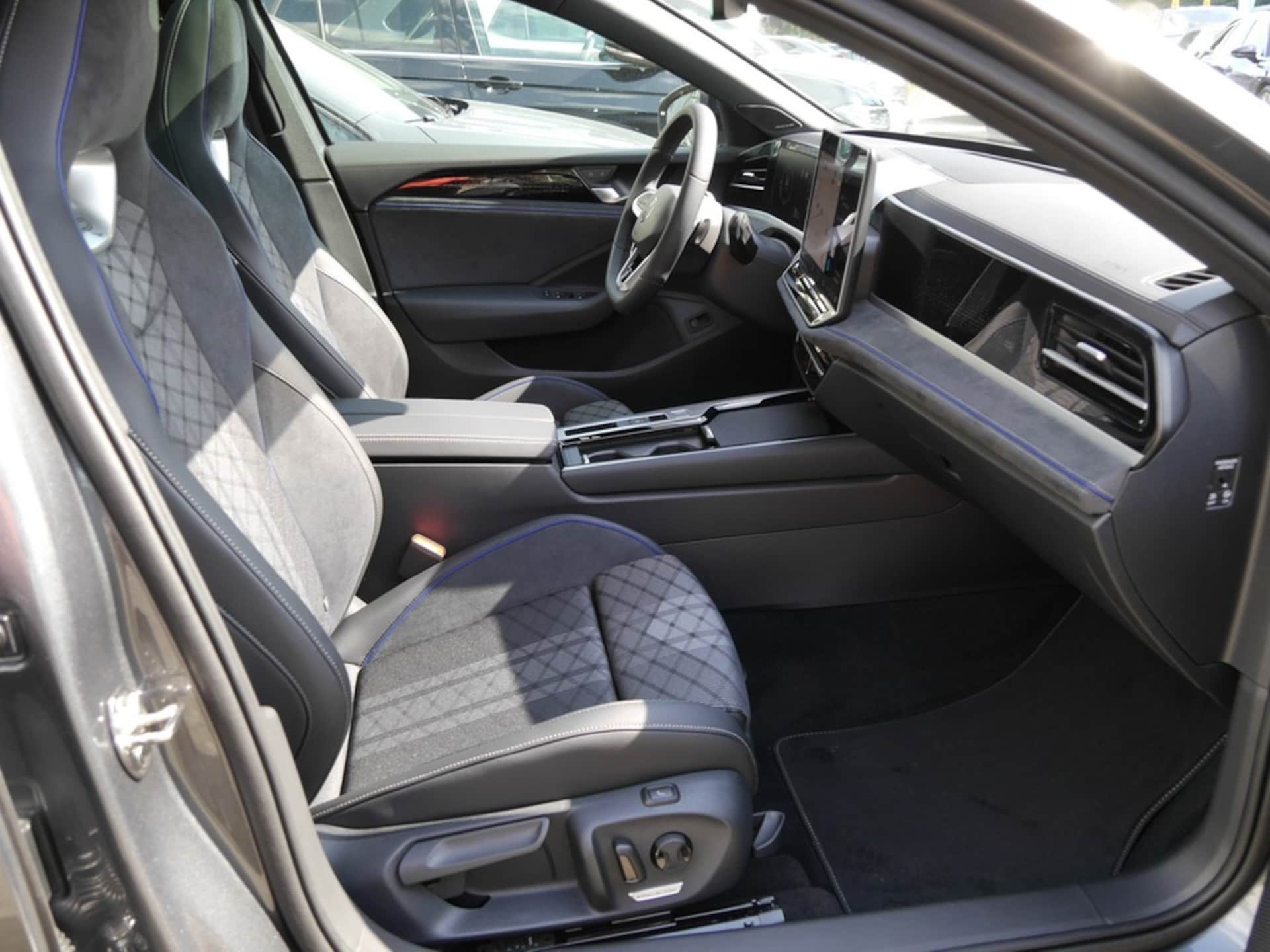 Volkswagen Passat R-Line