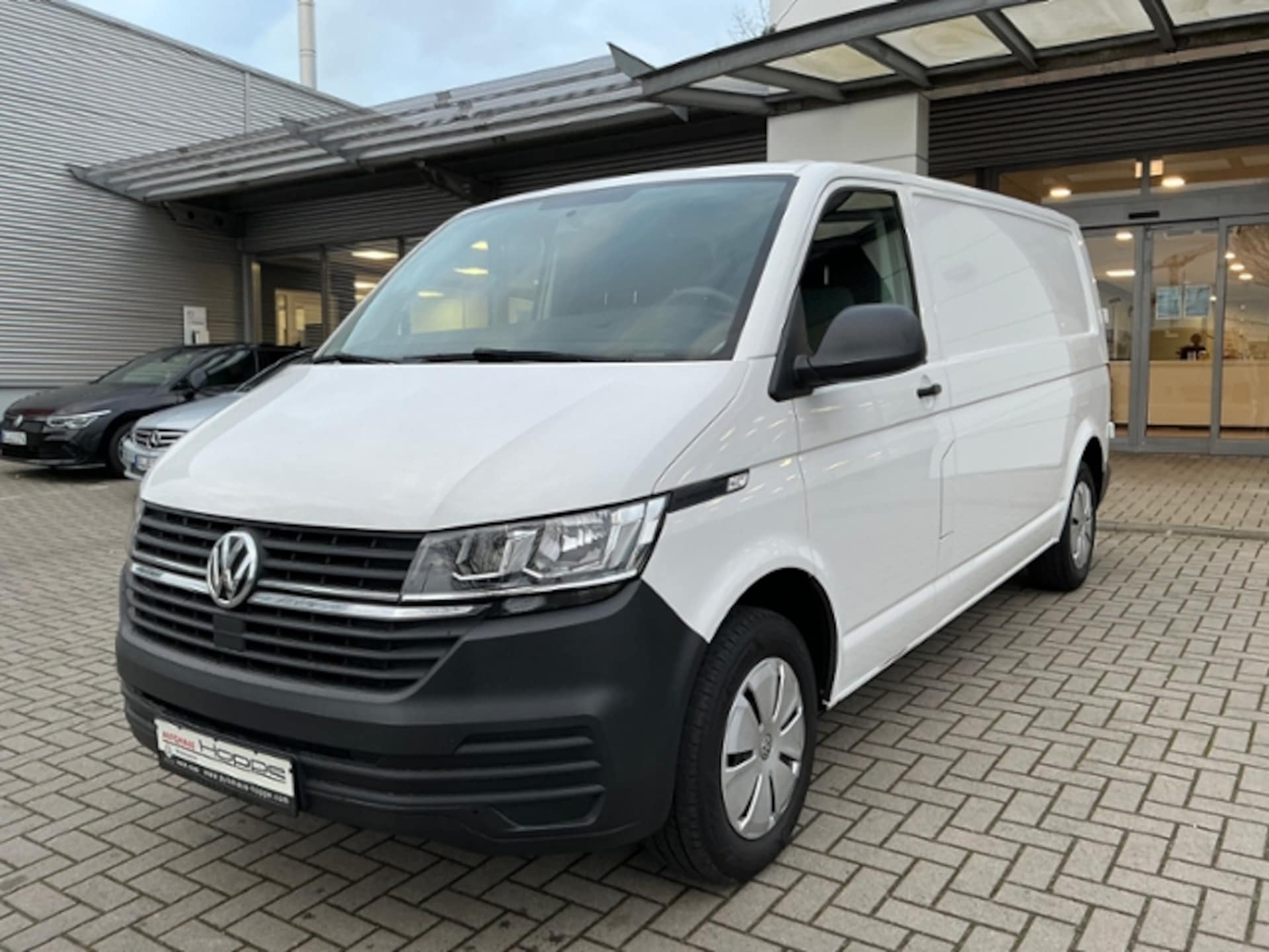 Volkswagen T6.1 Transporter Kasten langer Radstand