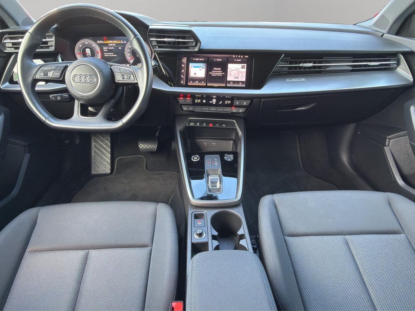 Bild über Audi A3 Sportback advanced 40 TDI quattro S tronic - für weitere Informationen kontaktieren Sie den Audi Partner