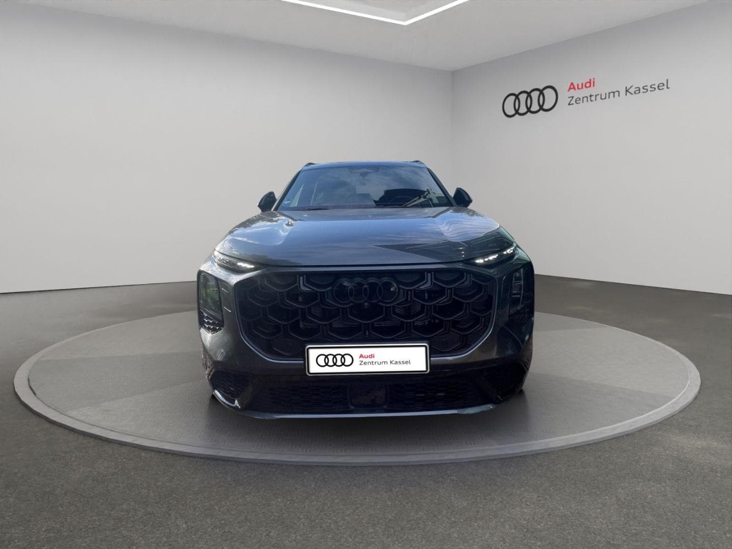 Bild über Audi Q7 SUV TDI quattro 220 kW tiptronic - für weitere Informationen kontaktieren Sie den Audi Partner