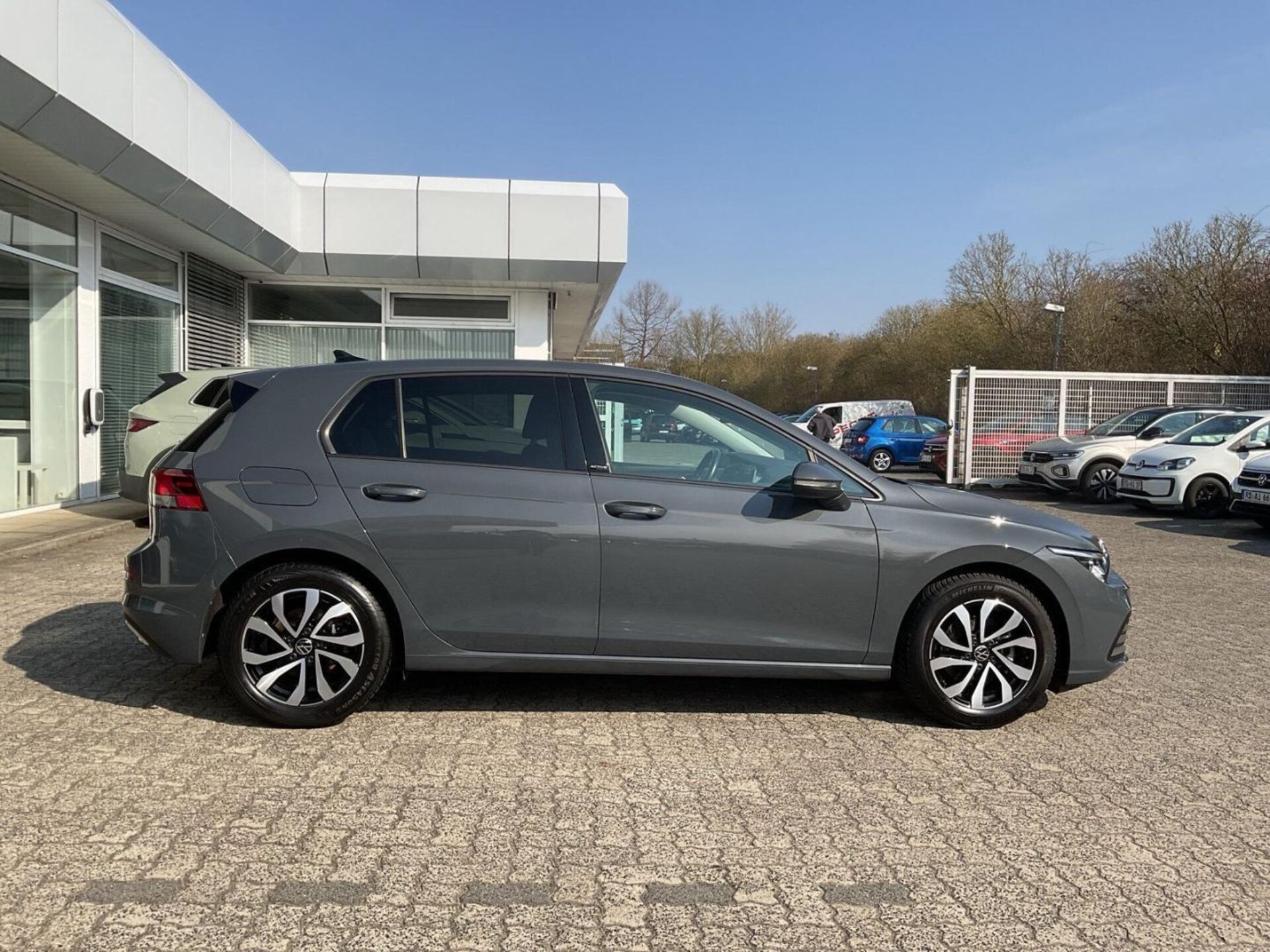 Volkswagen Golf Active
