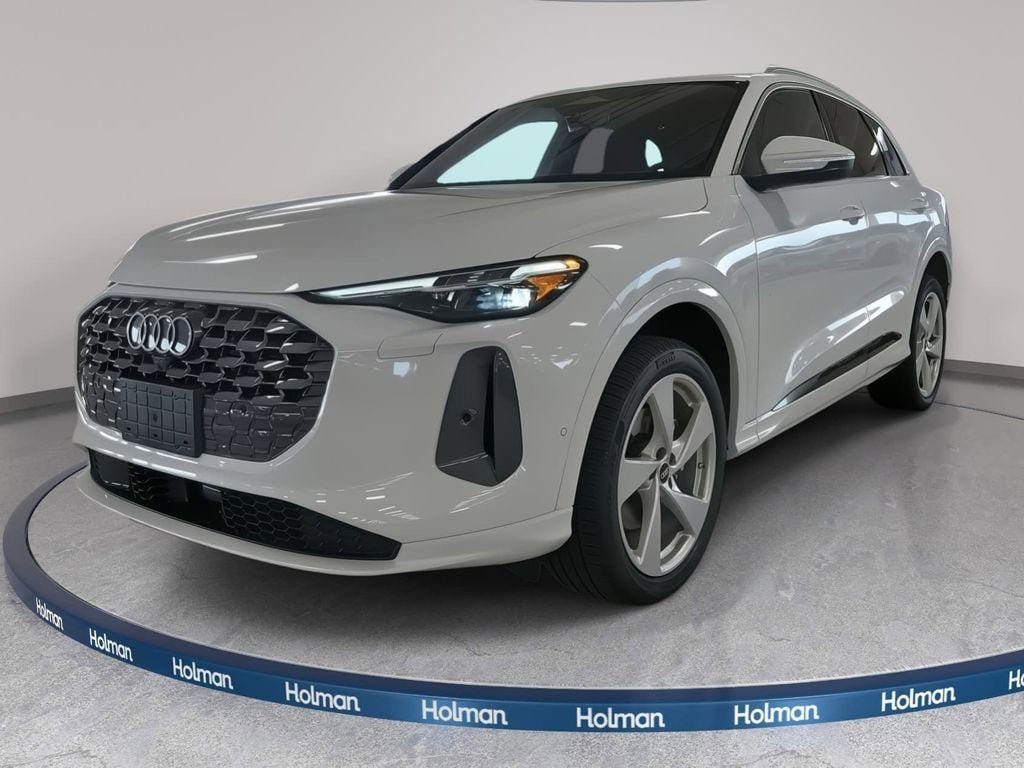 2025 Audi Q5 40 Premium Plus's photo