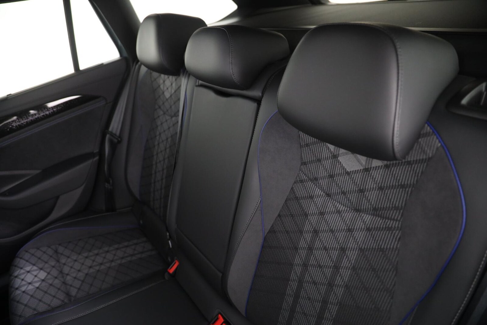 Volkswagen Passat – Bild 13