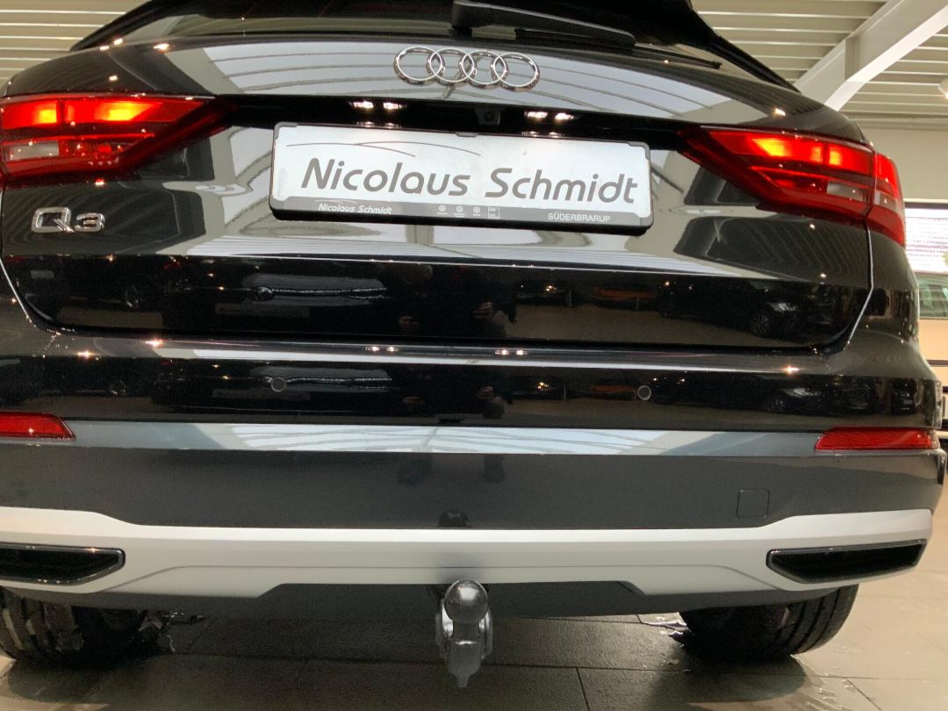 Audi Q3 SUV advanced
