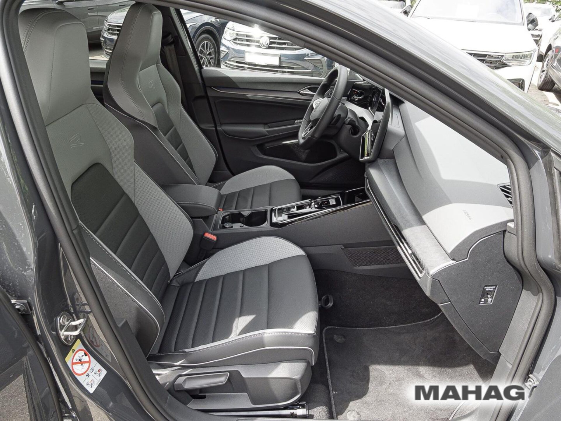 Volkswagen Golf Variant R-Line